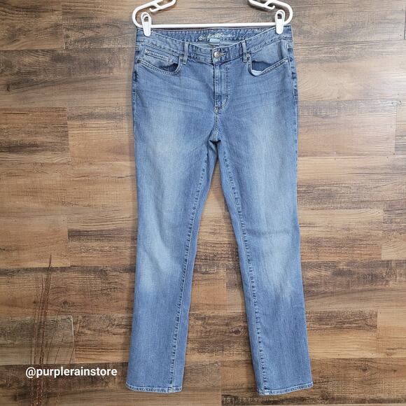 Eddie Bauer Jeans 12 Truly Straight Mid Rise Medium Light Wash Stretch Denim - Picture 1 of 11